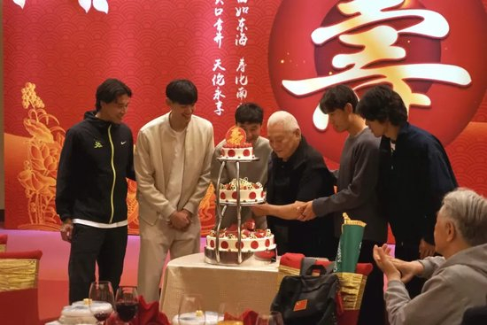 了解✨【发财入口 6108.vip】✨金狮贵宾会是中国动漫游戏行业金手指奖、优秀企业