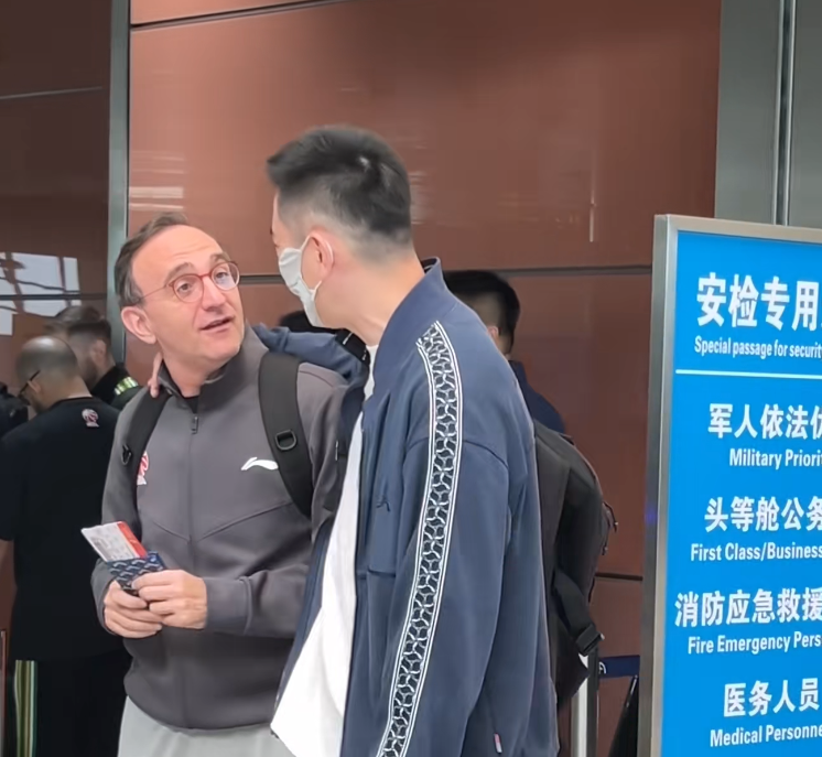 金狮贵宾会相关图片